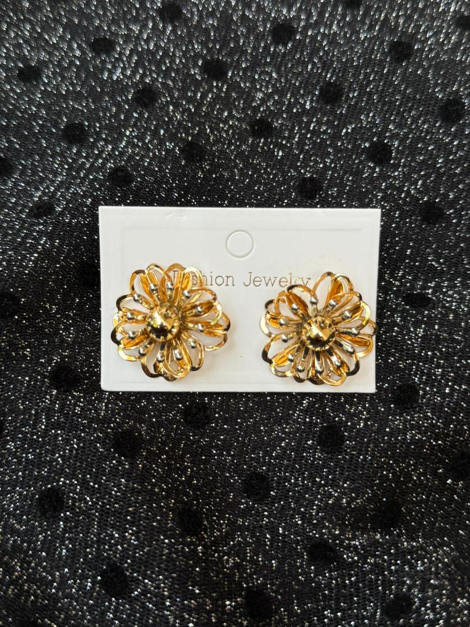 small flower earing