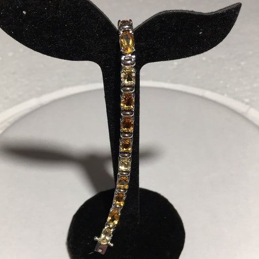 The Velisse Champagne Gleam