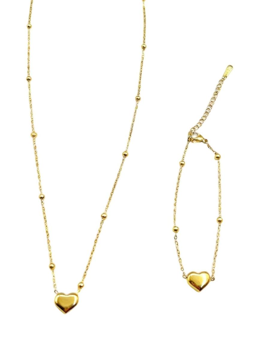 Premium quality stainless steel pendant and bracelet set