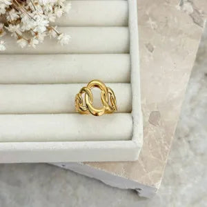 Elegant stainless steel ring